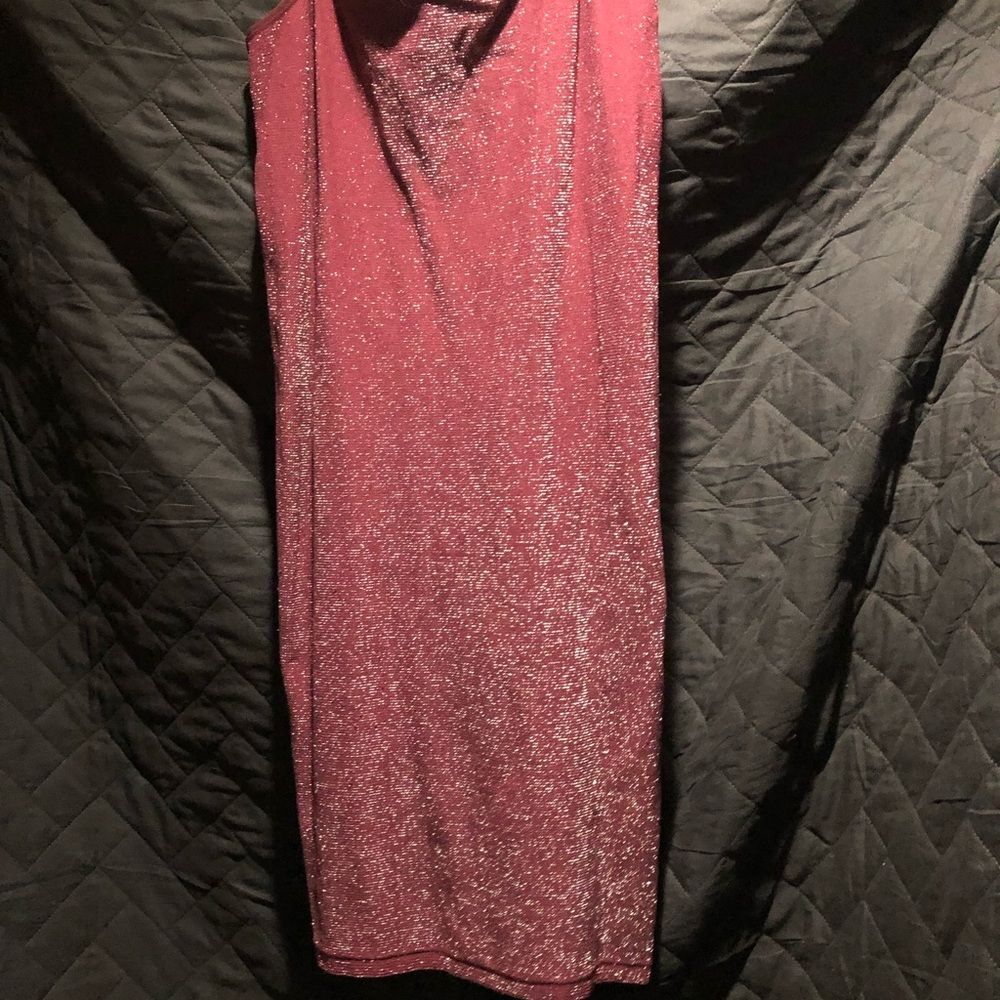 Forever 21 Burgundy V-Neck Sheath Cocktail Dress #1309